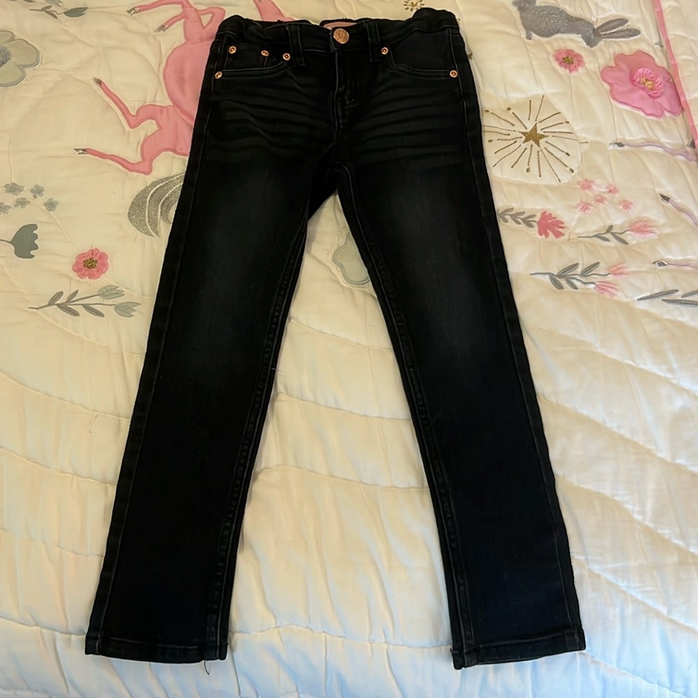 Girls size 6x BCBG jeggings color is blackish grey